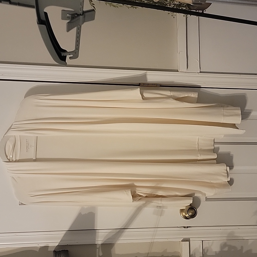 🔥$10 SALE🔥Torrid super soft open front knit  sweater. Plus size 2